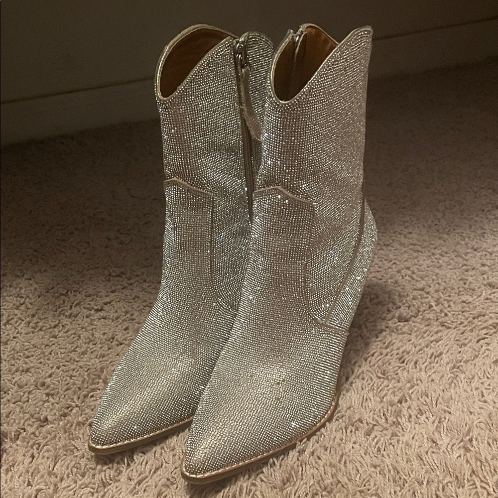 BEAST FASHION Silver Heeled Boots